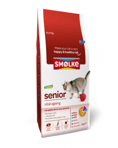 Smolke kat senior