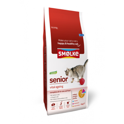 Smolke kat senior